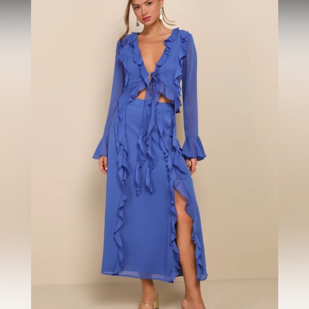Blue chiffon ruffled top & skirt
